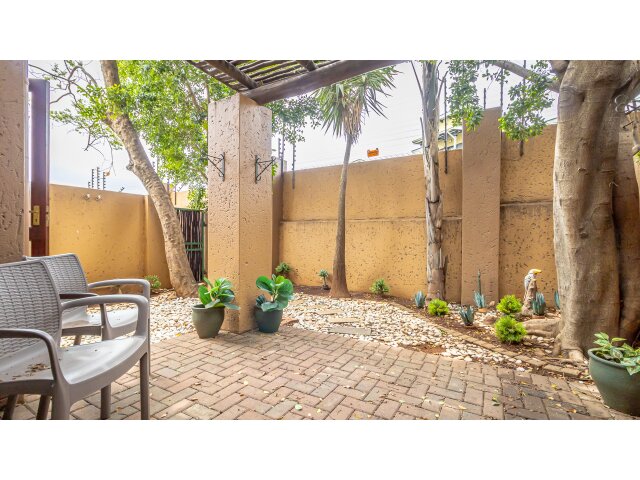 <!--[if BLOCK]><![endif]--> Property sold in Douglasdale <!--[if ENDBLOCK]><![endif]-->